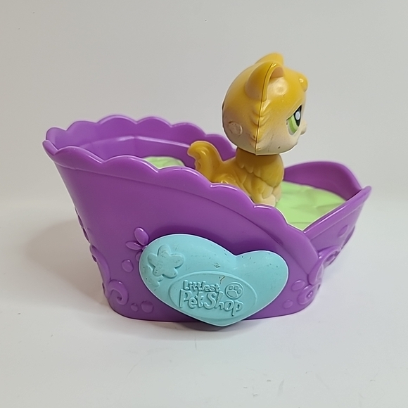 Littlest Pet Shop Magic Motion Rare First Generation With Bed - Not Tested - Picture 5 of 9